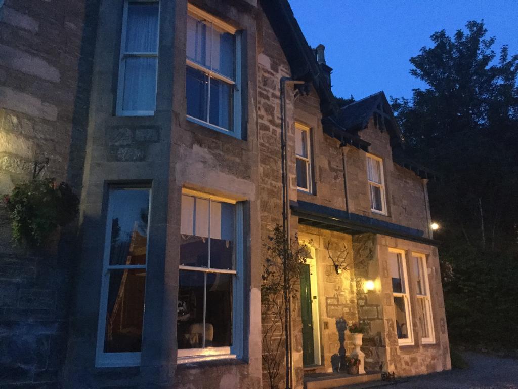 피틀로크리 Craigroyston House B&B 외부 사진